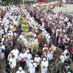 Bupati Blitar Hadiri Upacara Melasti di Pantai Jolosutro, Ribuan Umat Hindu Blitar Raya Tumplek Blek 