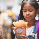 7 Cara Efektif Agar Anak Tidak Jajan Sembarangan