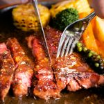 Bisa Nggak, Daging Sapi Kurban Idul Adha Dibikin Steak? Ini Penjelasan dan Tipsnya!