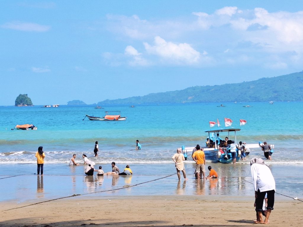 Rekomendasi Pantai Indah di Trenggalek yang Wajib Dikunjungi