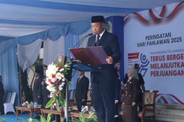 Bupati Gatut Sunu Jadi Inspektur Upacara Hari Pahlawan, Ajak ASN dan Pelajar Teladani Semangat Juang