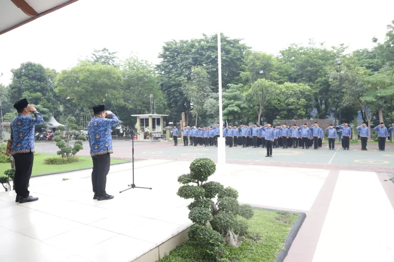 Upacara Hari Pahlawan di Kanwil BPN Jatim, Asep Heri Tekankan Pengabdian